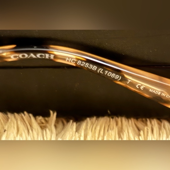 WOW*SALE Coach Sunglasses & Case - Picture 5 of 8